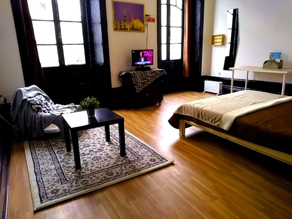 Astronaut Rooms Porto Quarto foto